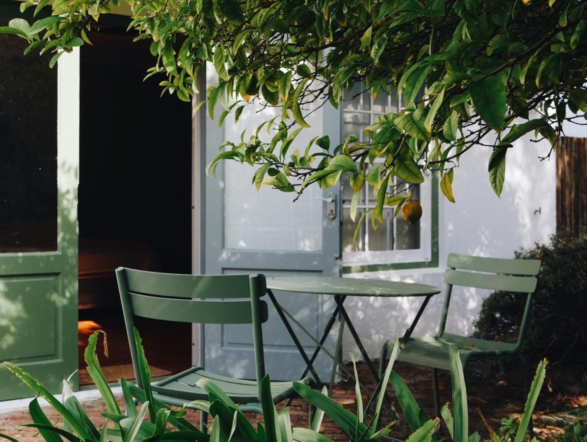 Mooibaai Hotel เฮาต์เบย์ ภายนอก รูปภาพ