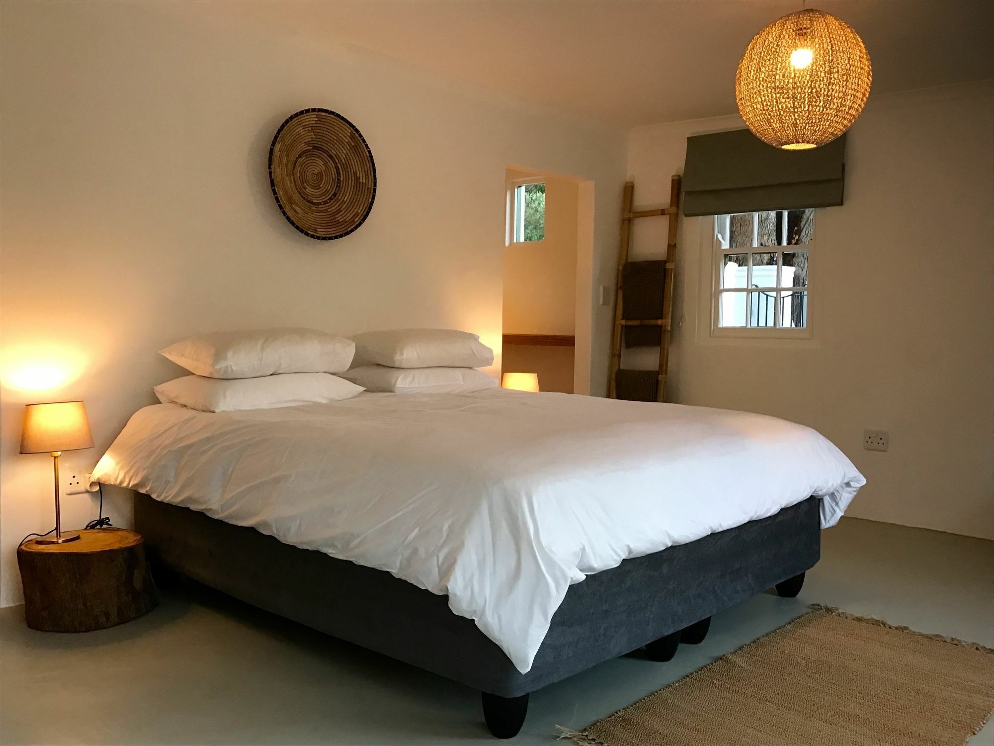 Mooibaai Hotel เฮาต์เบย์ ภายนอก รูปภาพ